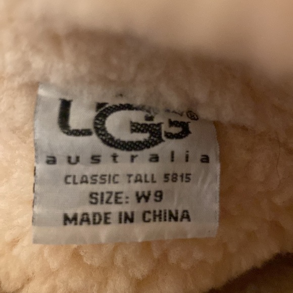 Ugg Boots - Picture 8 of 8